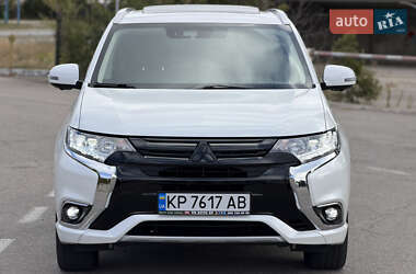 Позашляховик / Кросовер Mitsubishi Outlander 2017 в Запоріжжі