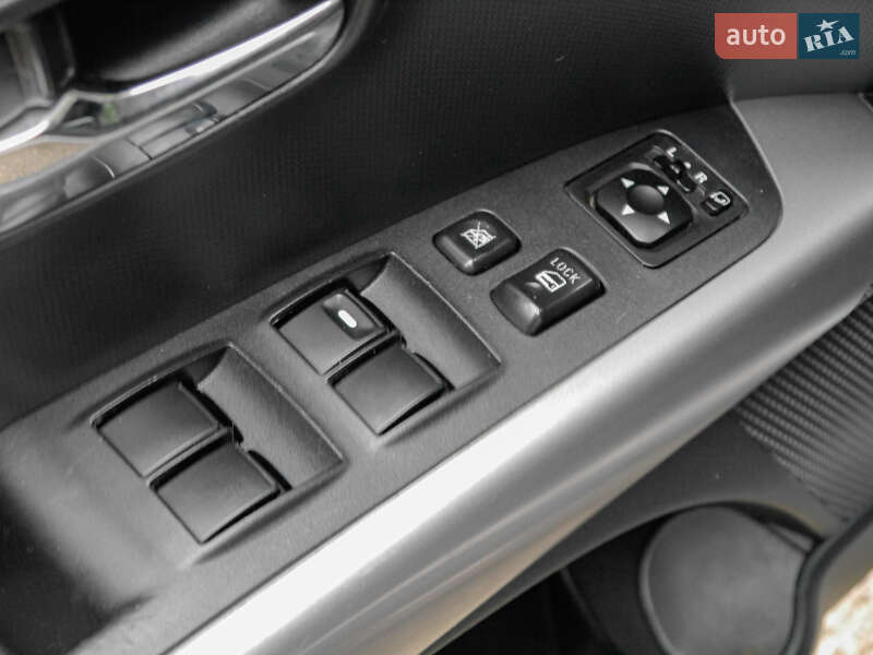 Внедорожник / Кроссовер Mitsubishi Outlander 2010 в Бродах