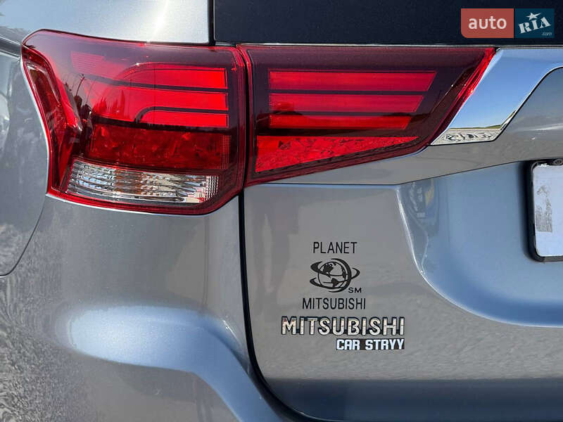 Внедорожник / Кроссовер Mitsubishi Outlander 2018 в Стрые
