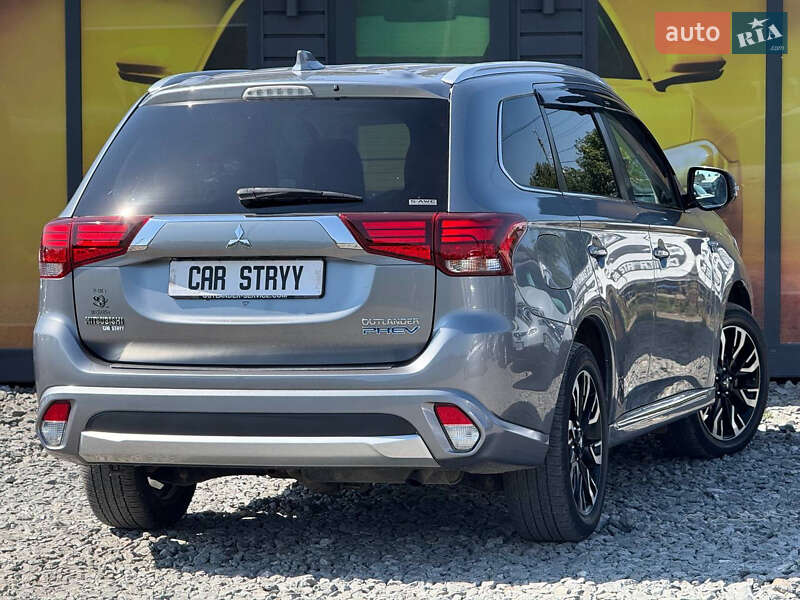 Внедорожник / Кроссовер Mitsubishi Outlander 2018 в Стрые
