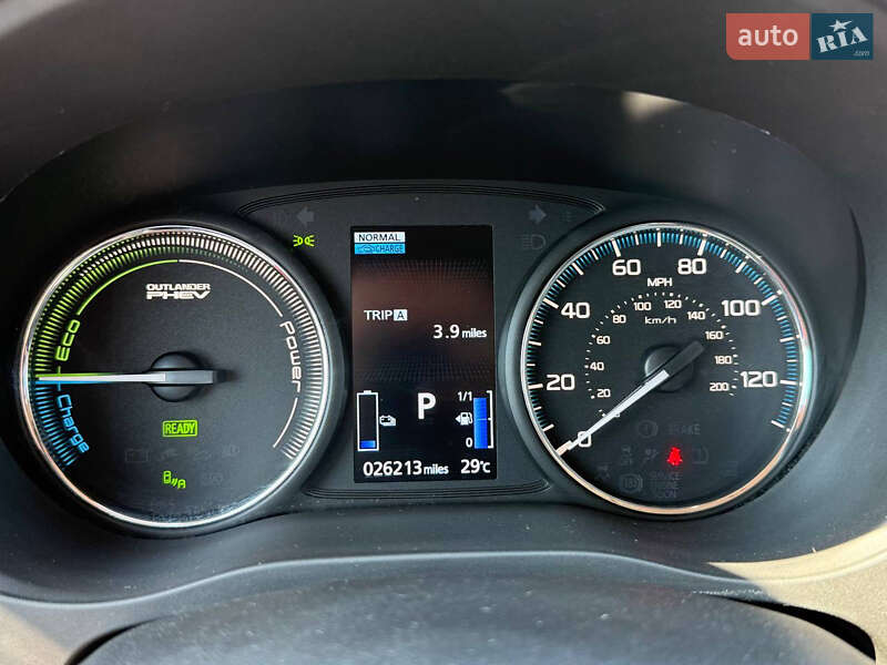 Внедорожник / Кроссовер Mitsubishi Outlander 2018 в Стрые