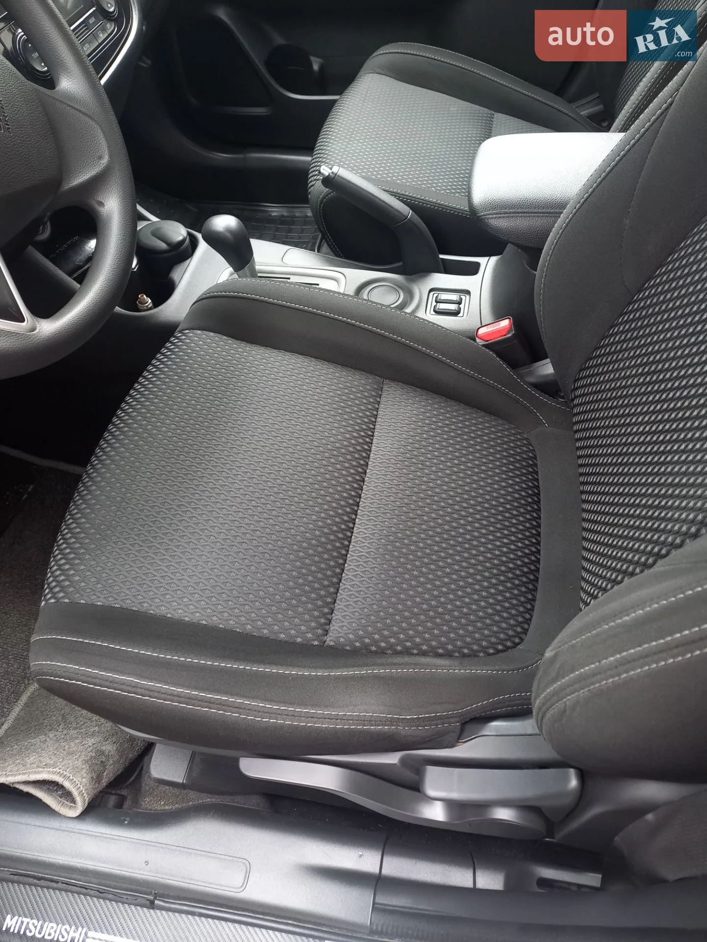 2016 Mitsubishi Outlander - мініатюра 7