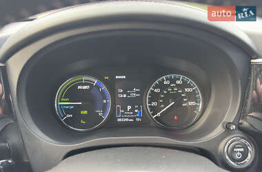 Внедорожник / Кроссовер Mitsubishi Outlander 2022 в 