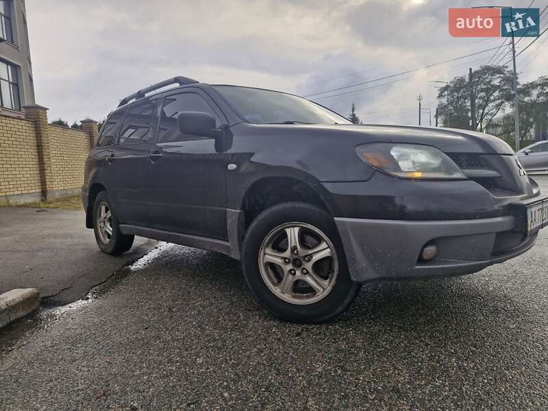 Внедорожник / Кроссовер Mitsubishi Outlander 2004 в Киеве