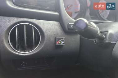 Внедорожник / Кроссовер Mitsubishi Outlander 2004 в 