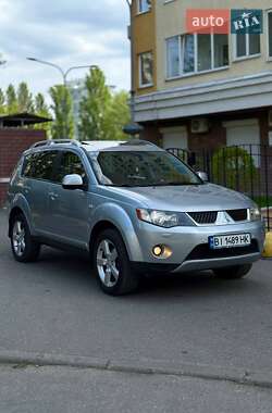 Внедорожник / Кроссовер Mitsubishi Outlander 2007 в Полтаве
