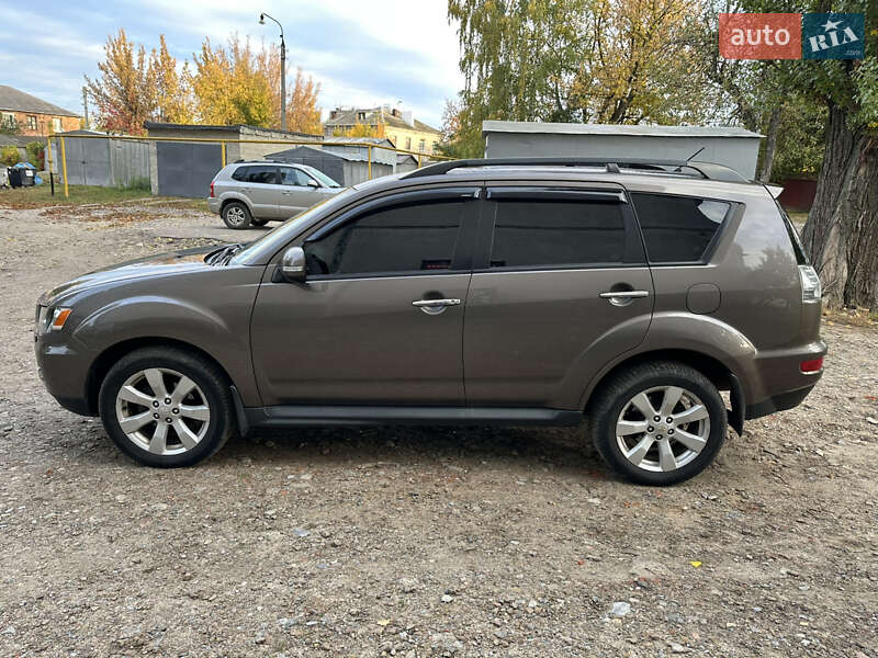 Внедорожник / Кроссовер Mitsubishi Outlander 2011 в Харькове фото 7 Внедорожник / Кроссовер Mitsubishi Outlander 2011 в Харькове