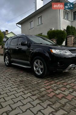 Позашляховик / Кросовер Mitsubishi Outlander 2007 в 