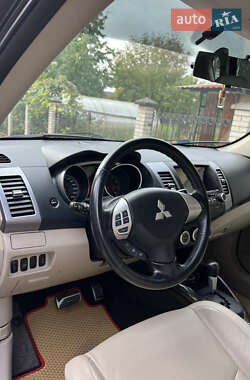 Позашляховик / Кросовер Mitsubishi Outlander 2007 в 