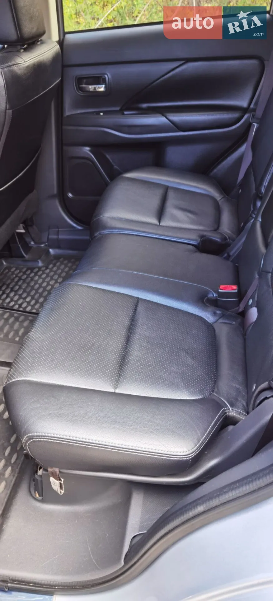 2017 Mitsubishi Outlander - мініатюра 12