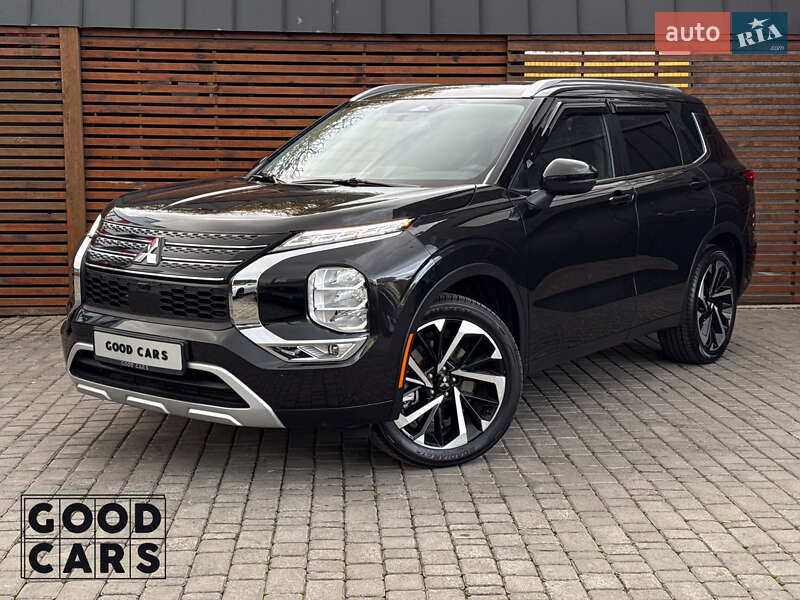 Внедорожник / Кроссовер Mitsubishi Outlander 2022 в Одессе