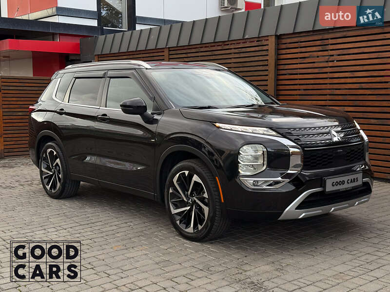 Внедорожник / Кроссовер Mitsubishi Outlander 2022 в Одессе