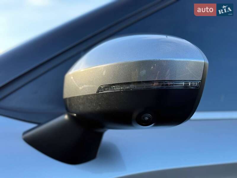 Внедорожник / Кроссовер Mitsubishi Outlander 2022 в Киеве