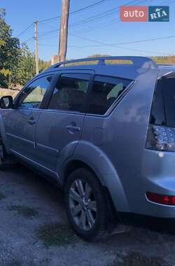 Внедорожник / Кроссовер Mitsubishi Outlander 2008 в 