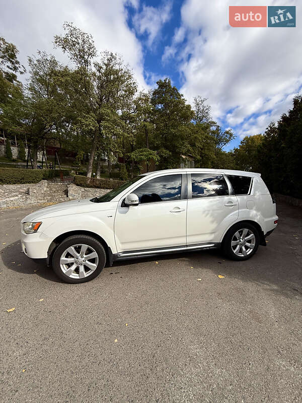 Позашляховик / Кросовер Mitsubishi Outlander 2011 в Кропивницькому