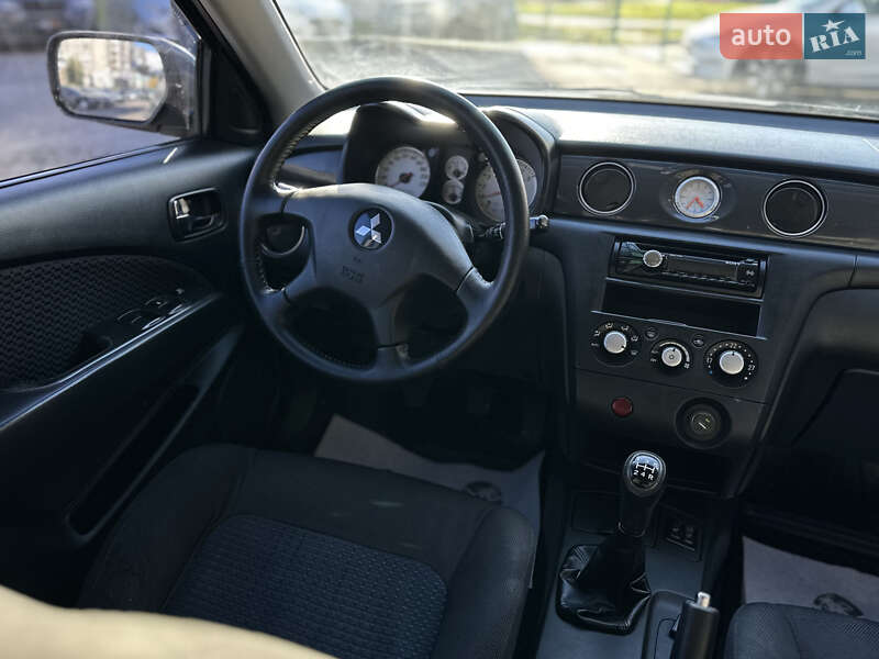 Внедорожник / Кроссовер Mitsubishi Outlander 2008 в Шептицькому