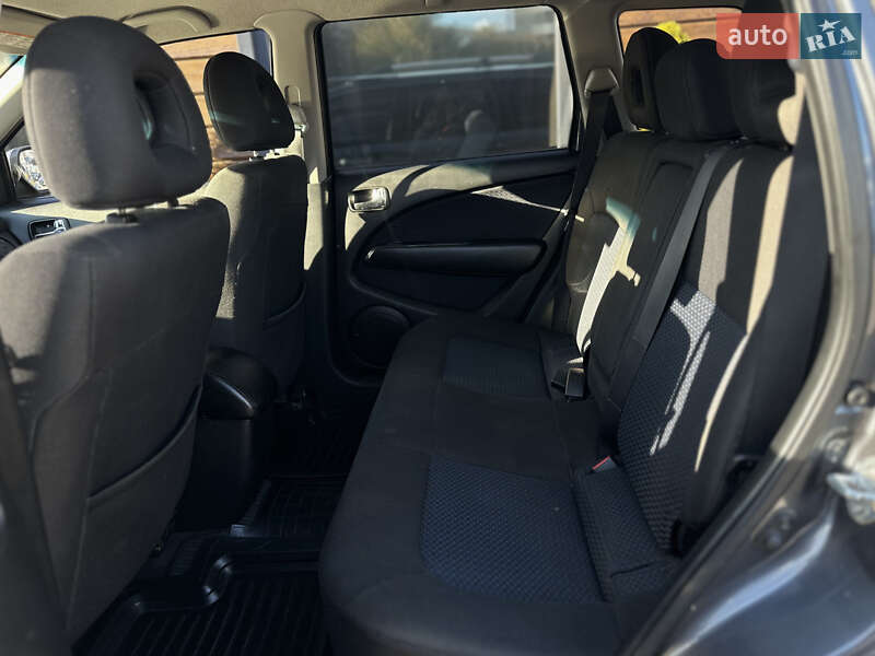 Внедорожник / Кроссовер Mitsubishi Outlander 2008 в Шептицькому