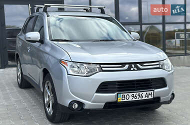 Внедорожник / Кроссовер Mitsubishi Outlander 2013 в Тернополе