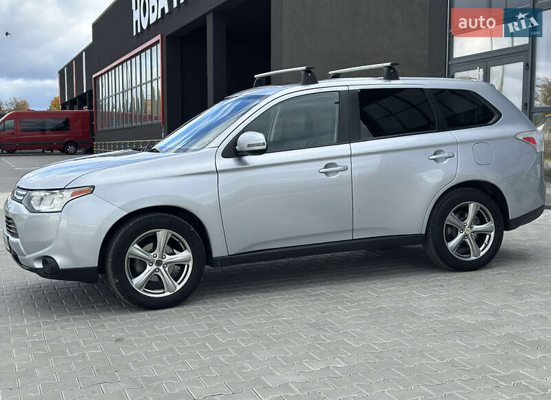 Внедорожник / Кроссовер Mitsubishi Outlander 2013 в Тернополе