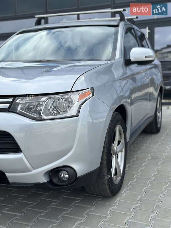 Внедорожник / Кроссовер Mitsubishi Outlander 2013 в Тернополе