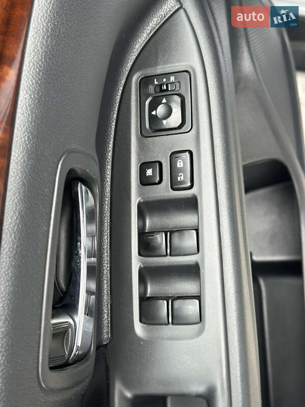 Внедорожник / Кроссовер Mitsubishi Outlander 2013 в Тернополе