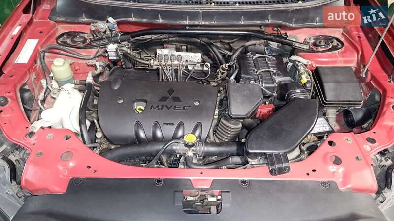 Внедорожник / Кроссовер Mitsubishi Outlander 2010 в Кривом Роге