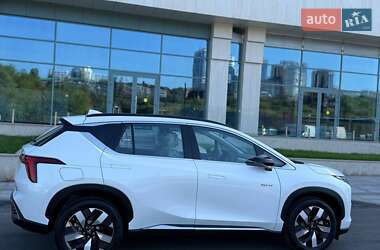Внедорожник / Кроссовер Mitsubishi Outlander 2022 в 