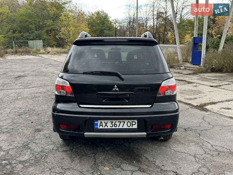 Внедорожник / Кроссовер Mitsubishi Outlander 2006 в Богодухове