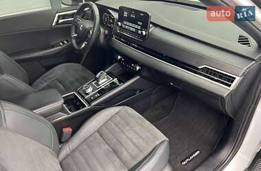 Внедорожник / Кроссовер Mitsubishi Outlander 2023 в 