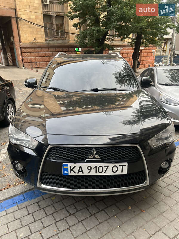 Mitsubishi Outlander 2010