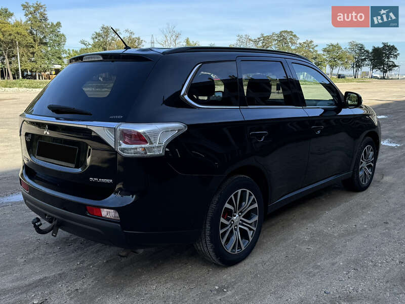 Внедорожник / Кроссовер Mitsubishi Outlander 2013 в Тернополе