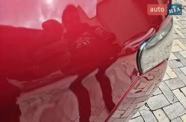 Внедорожник / Кроссовер Mitsubishi Outlander 2014 в 