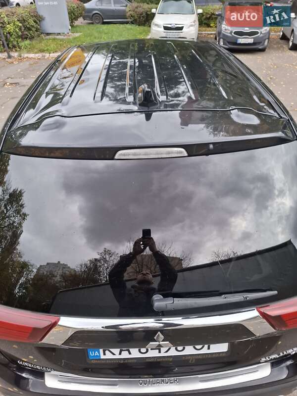Внедорожник / Кроссовер Mitsubishi Outlander 2018 в Киеве