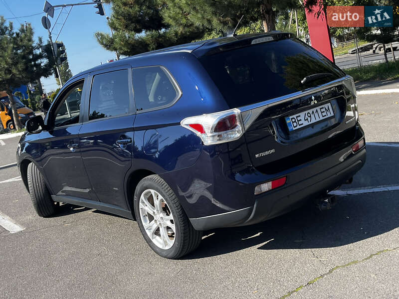 Внедорожник / Кроссовер Mitsubishi Outlander 2013 в Одессе фото 6 Внедорожник / Кроссовер Mitsubishi Outlander 2013 в Одессе