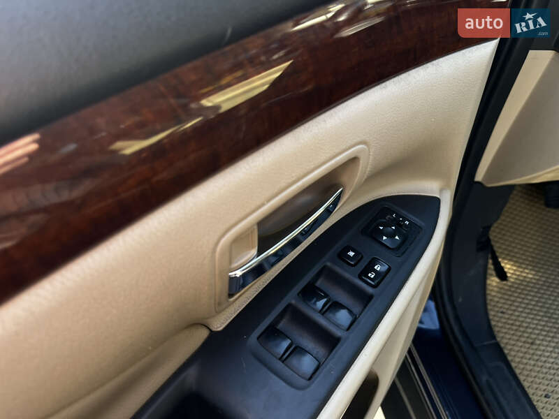 Внедорожник / Кроссовер Mitsubishi Outlander 2013 в Одессе фото 17 Внедорожник / Кроссовер Mitsubishi Outlander 2013 в Одессе