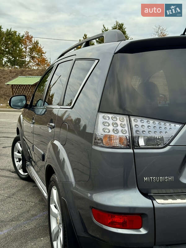 Внедорожник / Кроссовер Mitsubishi Outlander 2012 в Полтаве