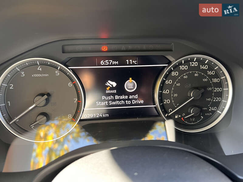 Позашляховик / Кросовер Mitsubishi Outlander 2022 в Умані