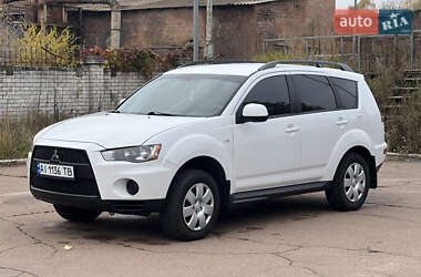 Позашляховик / Кросовер Mitsubishi Outlander 2011 в  фото 6 Позашляховик / Кросовер Mitsubishi Outlander 2011 в