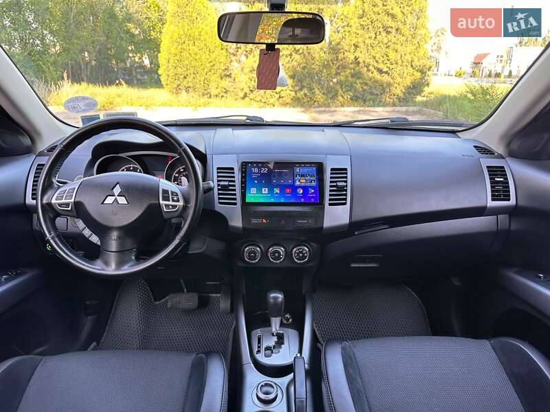 Позашляховик / Кросовер Mitsubishi Outlander 2013 в Запоріжжі