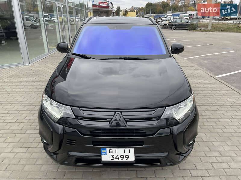 Внедорожник / Кроссовер Mitsubishi Outlander 2018 в Полтаве