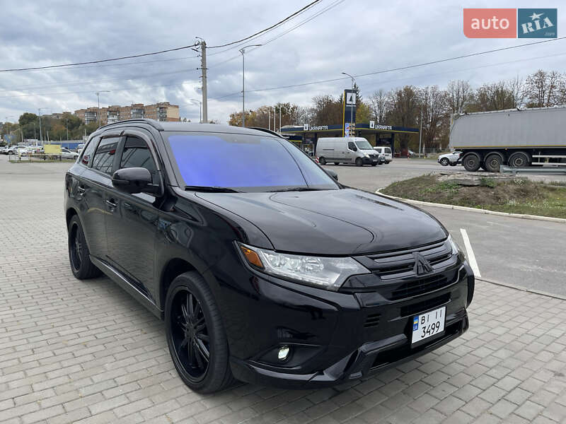 Внедорожник / Кроссовер Mitsubishi Outlander 2018 в Полтаве