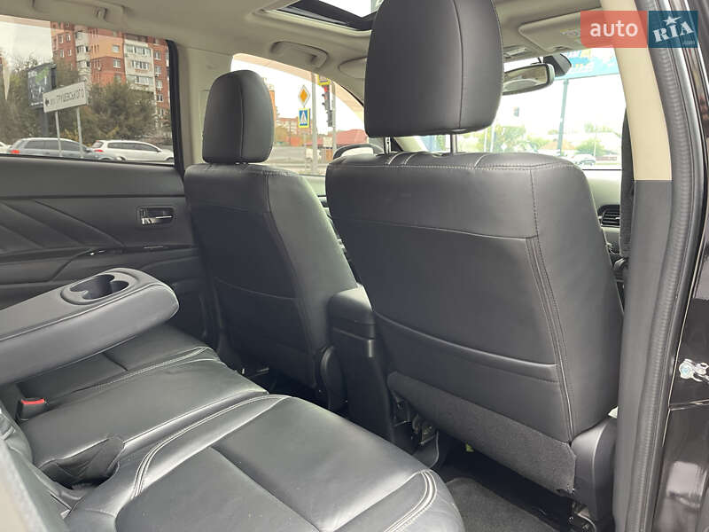 Внедорожник / Кроссовер Mitsubishi Outlander 2018 в Полтаве