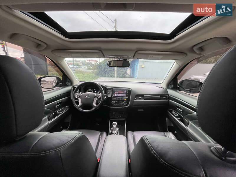 Внедорожник / Кроссовер Mitsubishi Outlander 2018 в Полтаве