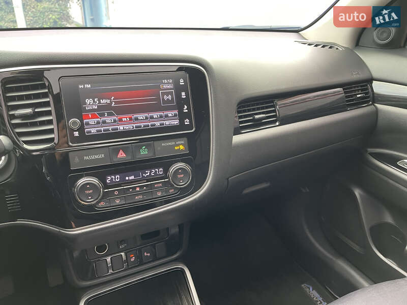 Внедорожник / Кроссовер Mitsubishi Outlander 2018 в Полтаве
