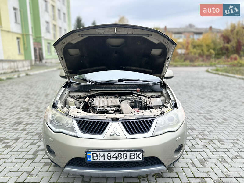 Внедорожник / Кроссовер Mitsubishi Outlander 2007 в Ромнах фото 12 Внедорожник / Кроссовер Mitsubishi Outlander 2007 в Ромнах