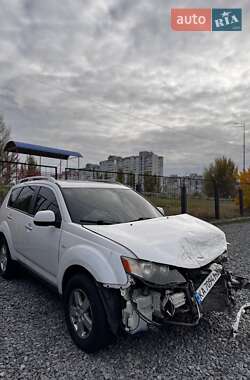 Внедорожник / Кроссовер Mitsubishi Outlander 2007 в Киеве