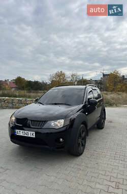 Внедорожник / Кроссовер Mitsubishi Outlander 2008 в Калуше