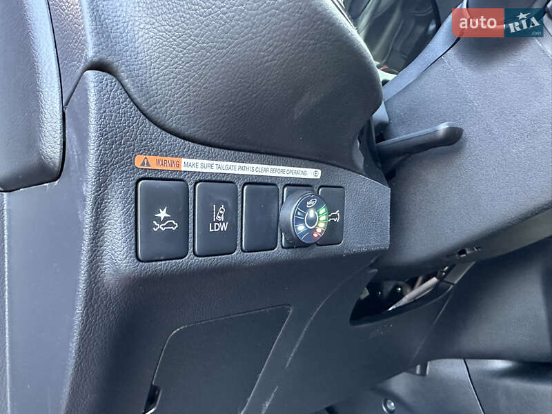 Позашляховик / Кросовер Mitsubishi Outlander 2016 в Львові фото 18 Позашляховик / Кросовер Mitsubishi Outlander 2016 в Львові