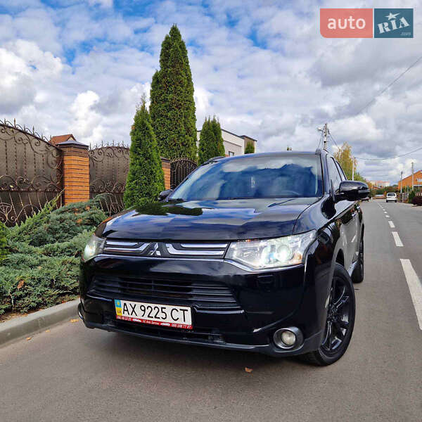 Mitsubishi Outlander 2012