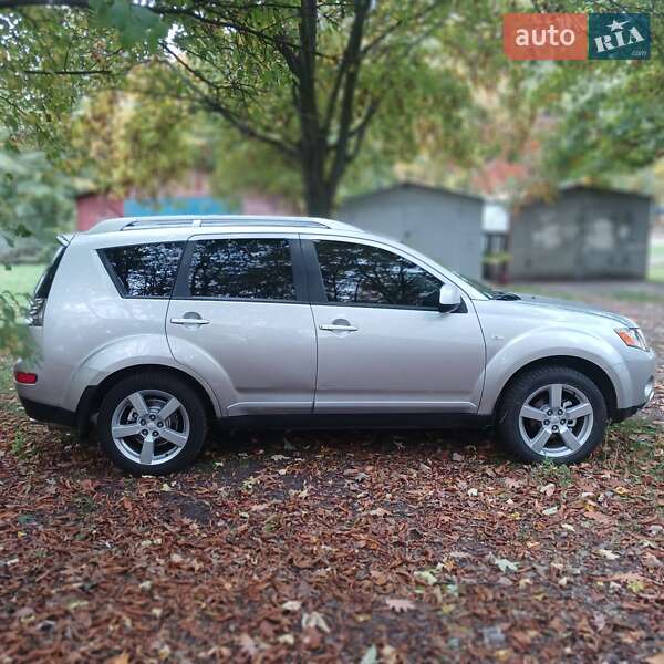 Внедорожник / Кроссовер Mitsubishi Outlander 2007 в Черкассах фото 6 Внедорожник / Кроссовер Mitsubishi Outlander 2007 в Черкассах